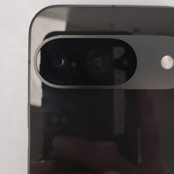 (74305-1) Google Pixel 9 Phone - Unlocked - 128GB - Picture 13 of 16